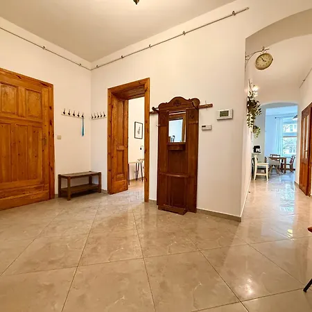 Apartament Daszyńskiego Spacious By Bookinghost *